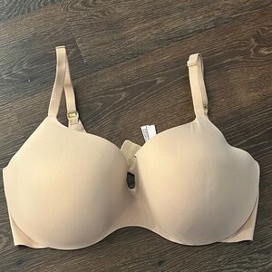 Victoria's Secret Nude Seamless T-Shirt Bra